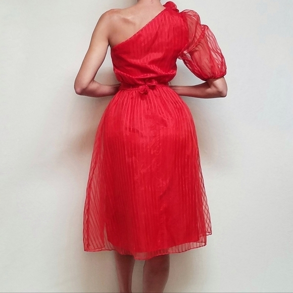 VINTAGE 1970s Shangri-La Red Pinstripe One-Shoulder Belted Midi Dress ILGWU - Picture 3 of 16